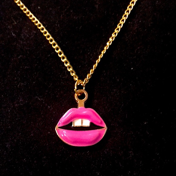 Pink Lip charm with teeth & 3 dots necklace. - Picture 1 of 3